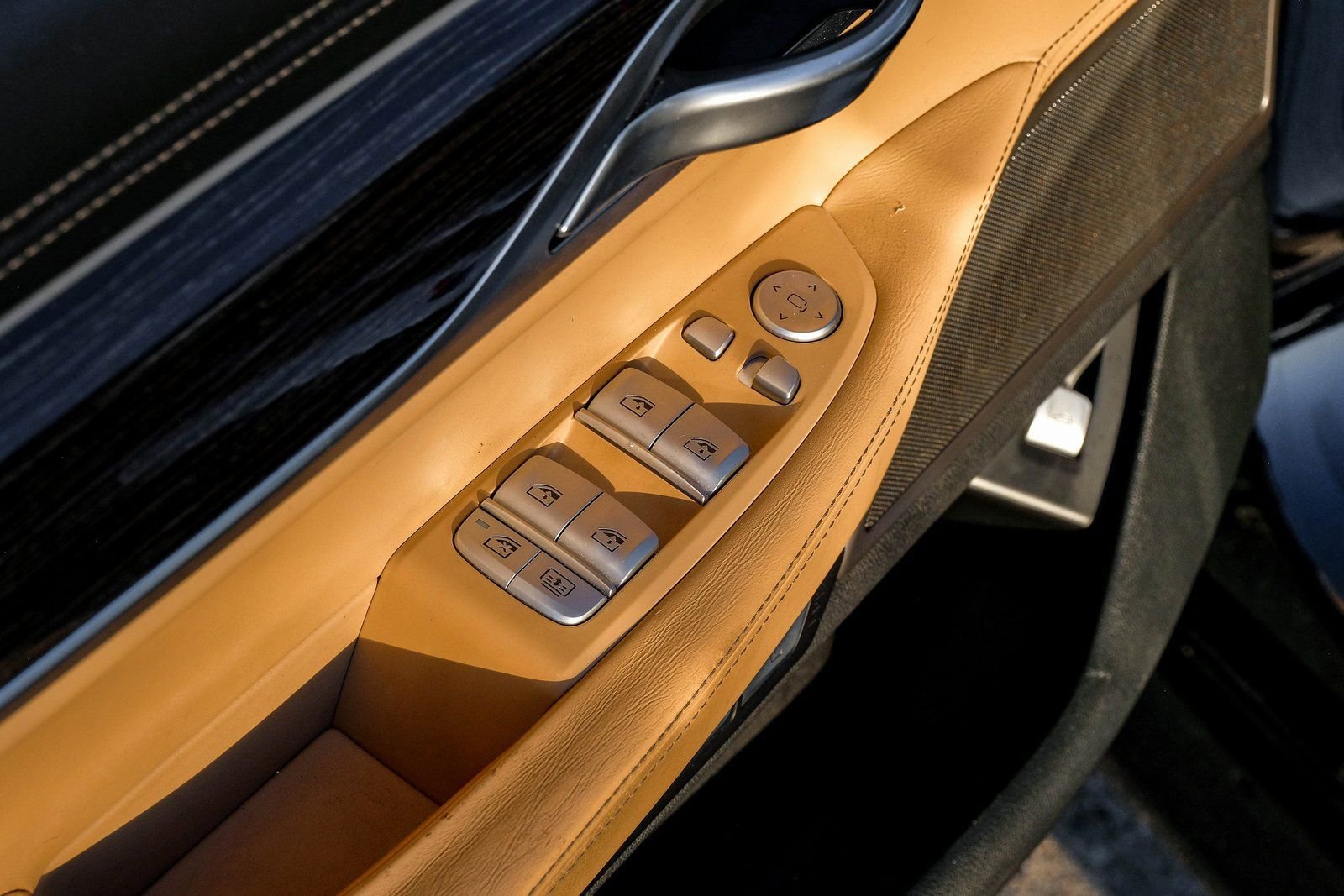 Used 2016 BMW 750i xDrive image 44