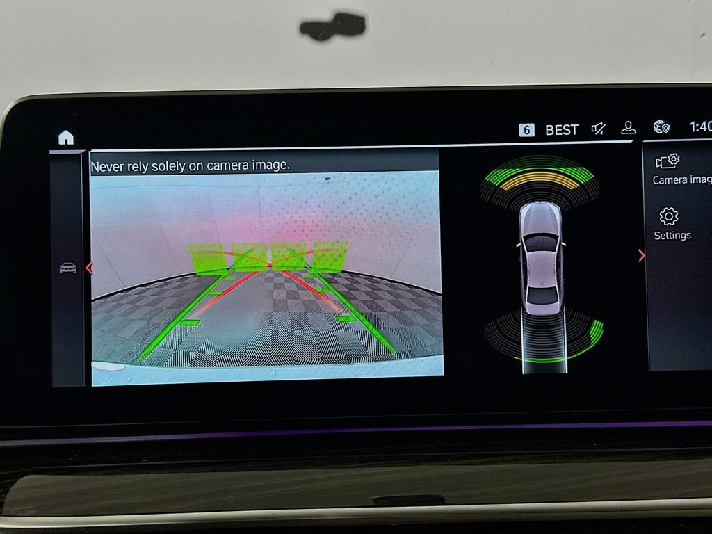 Used 2021 BMW 530i xDrive w/ Premium Package image 14