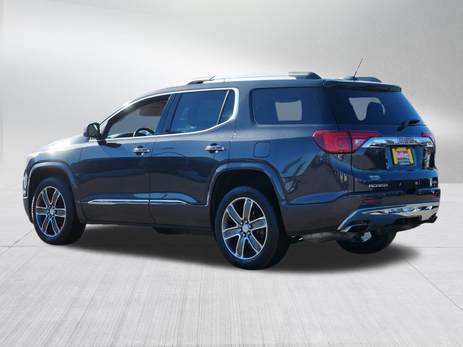 Used 2019 GMC Acadia Denali w/ Technology Package image 5