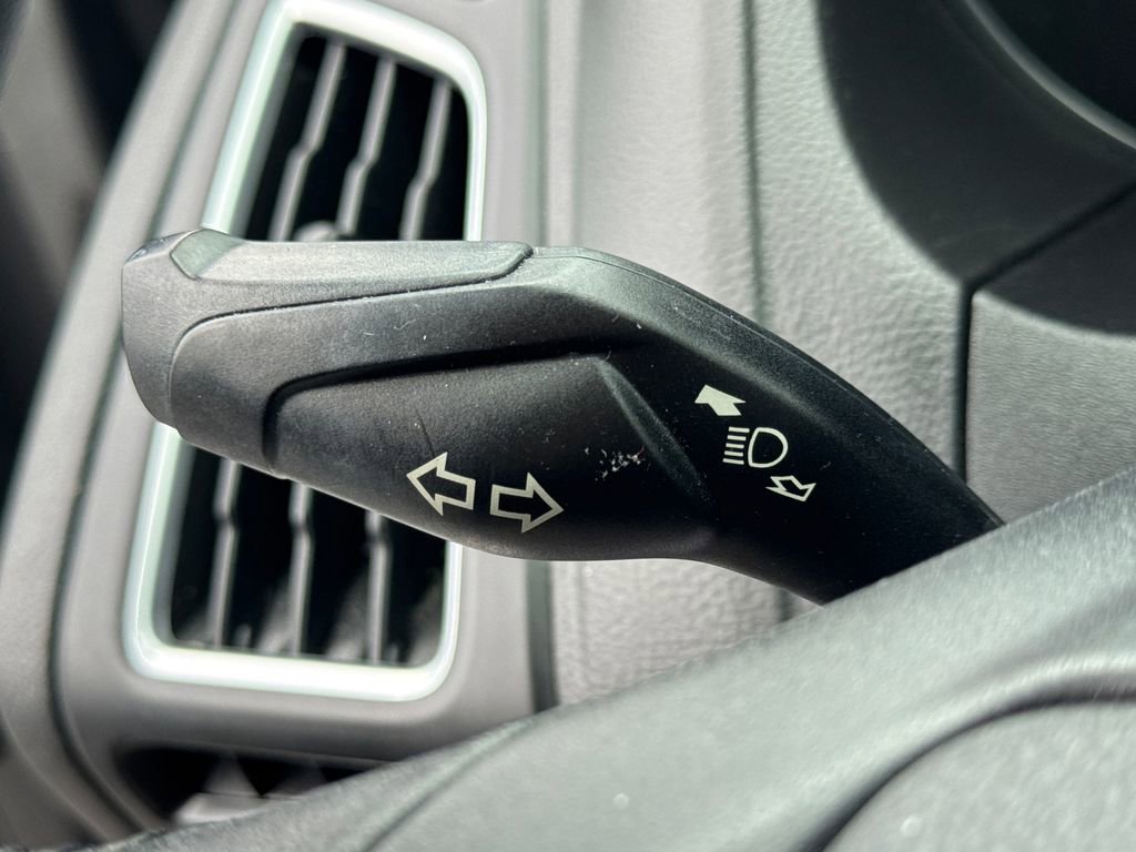 Used 2018 Ford Focus Titanium FWD image 49