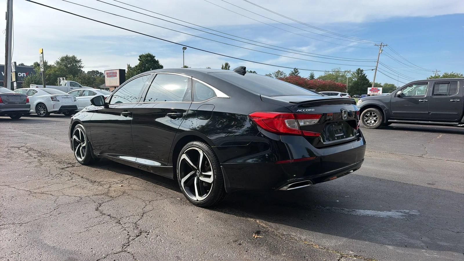 Used 2018 Honda Accord Sport image 7