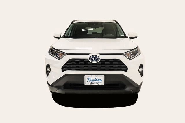 Used 2021 Toyota RAV4 XLE w/ XLE Grade Weather Package image 3
