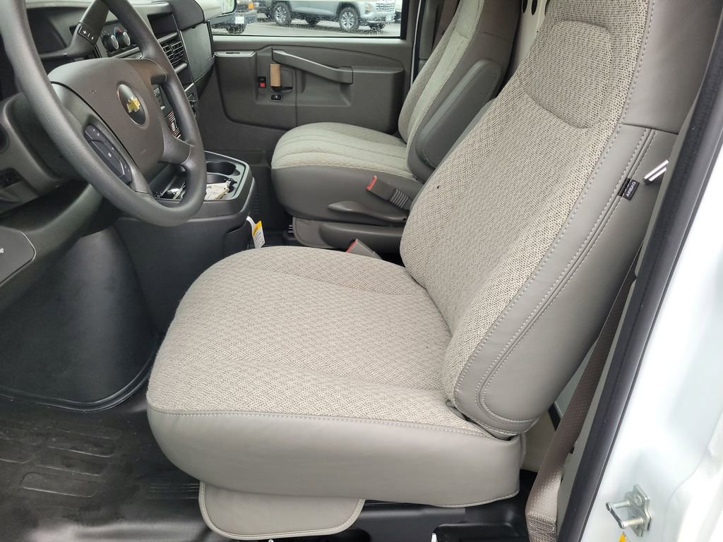 New 2025 Chevrolet Express 2500 w/ Driver Convenience Package image 17