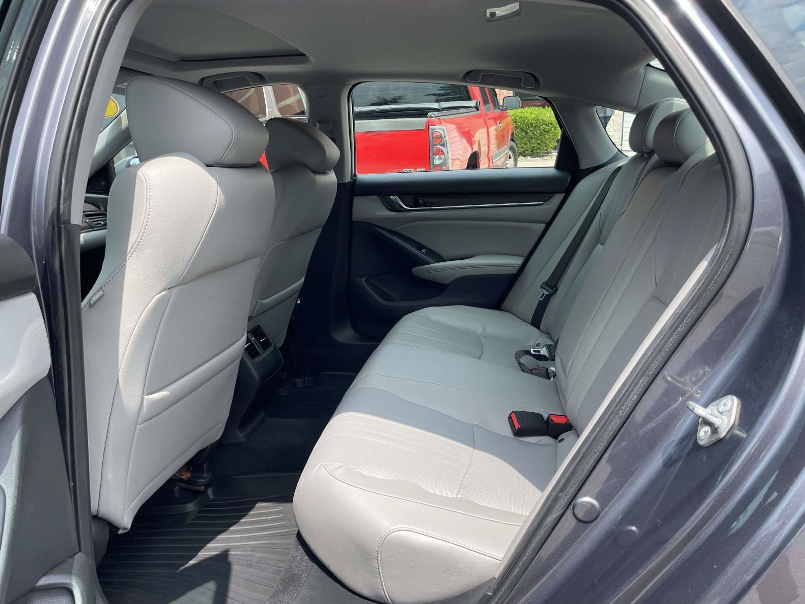 Used 2020 Honda Accord EX-L image 3