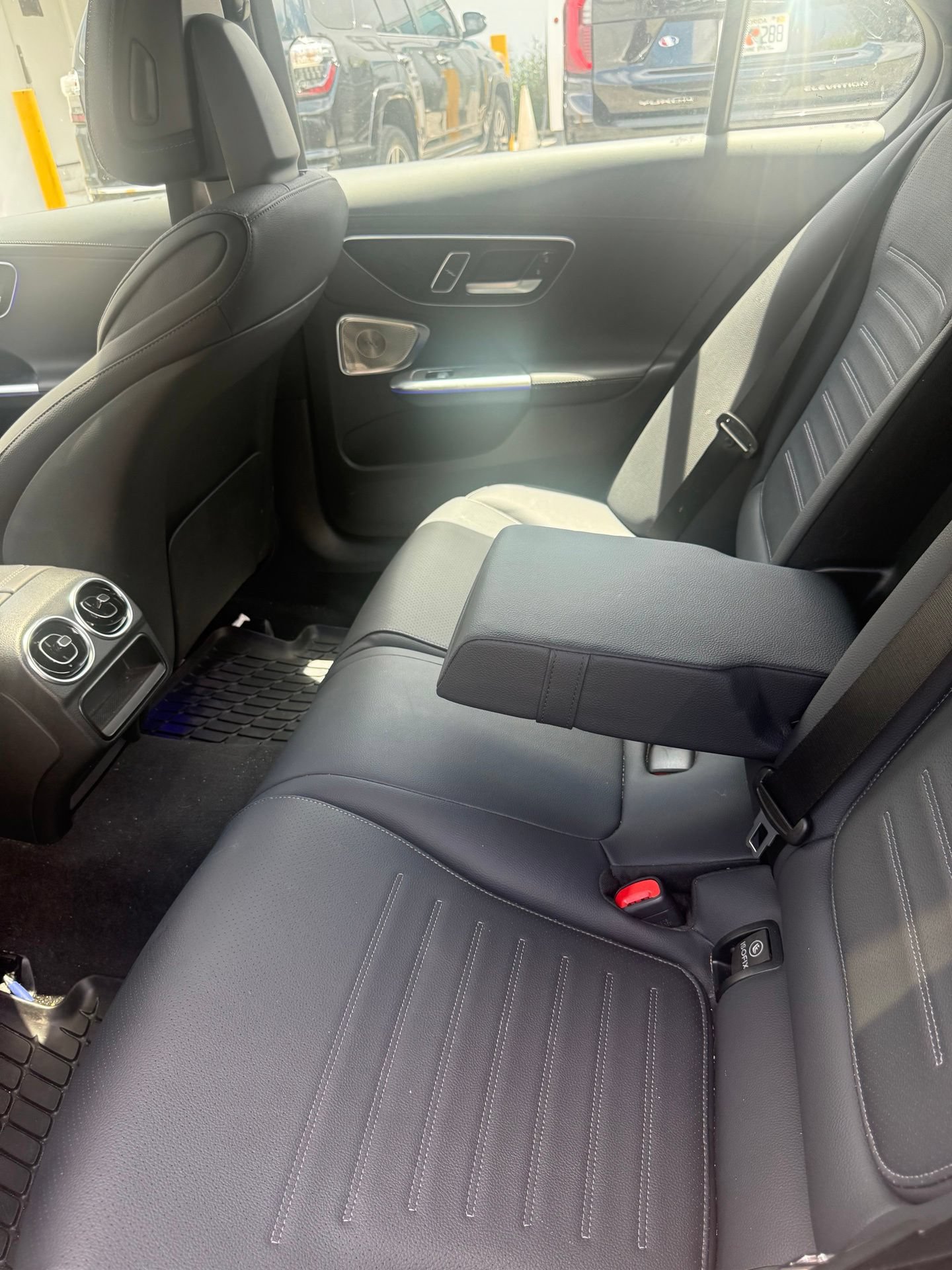Used 2024 Mercedes-Benz C 300 Sedan image 14