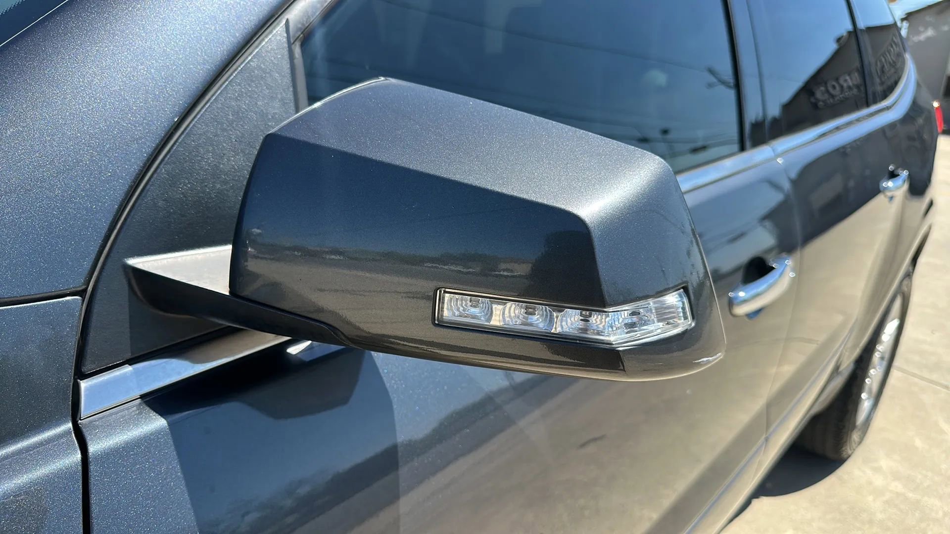 Used 2012 Chevrolet Traverse LT FWD image 12