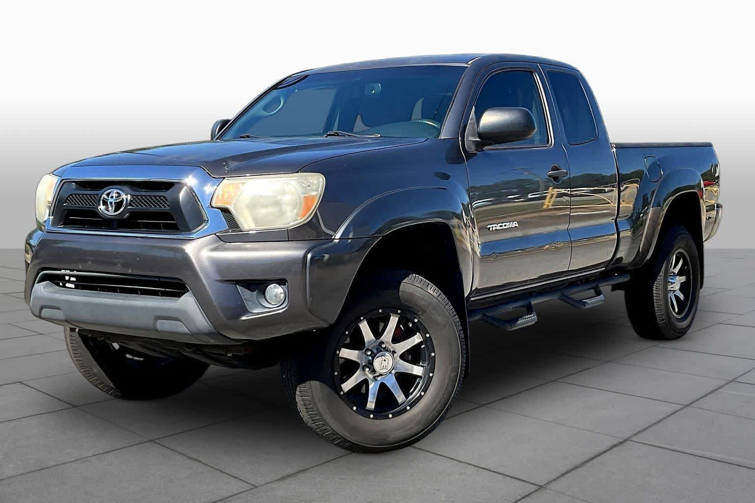 Used 2012 Toyota Tacoma PreRunner w/ SR5 Pkg RWD image 1