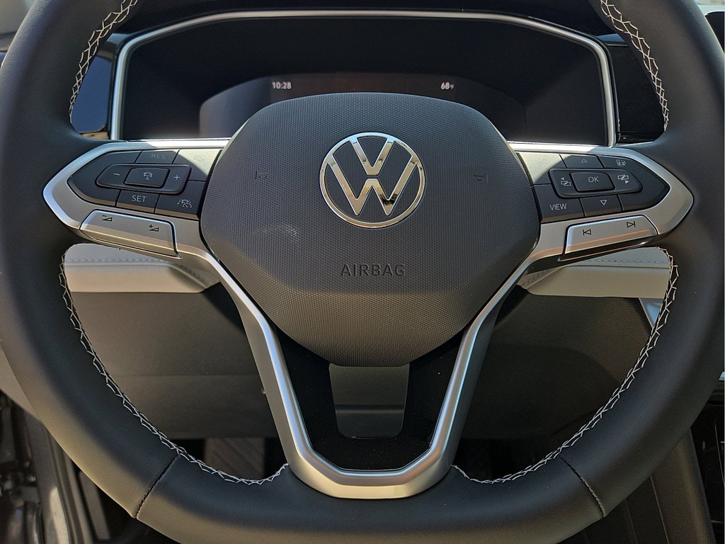 New 2026 Volkswagen Taos SE FWD image 25