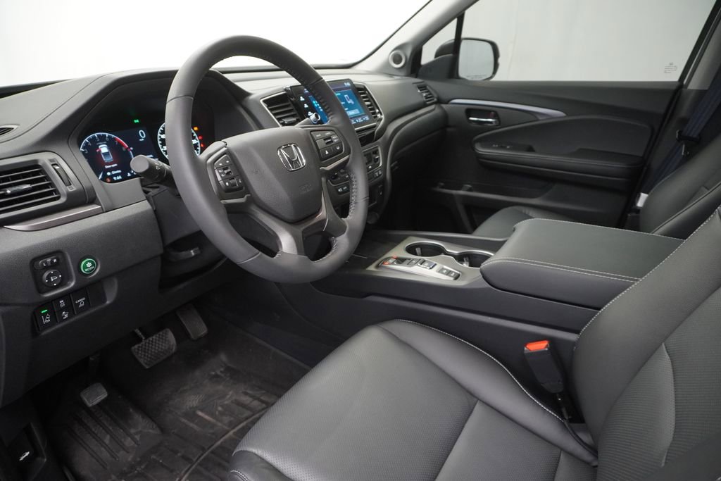 Used 2025 Honda Ridgeline RTL image 17