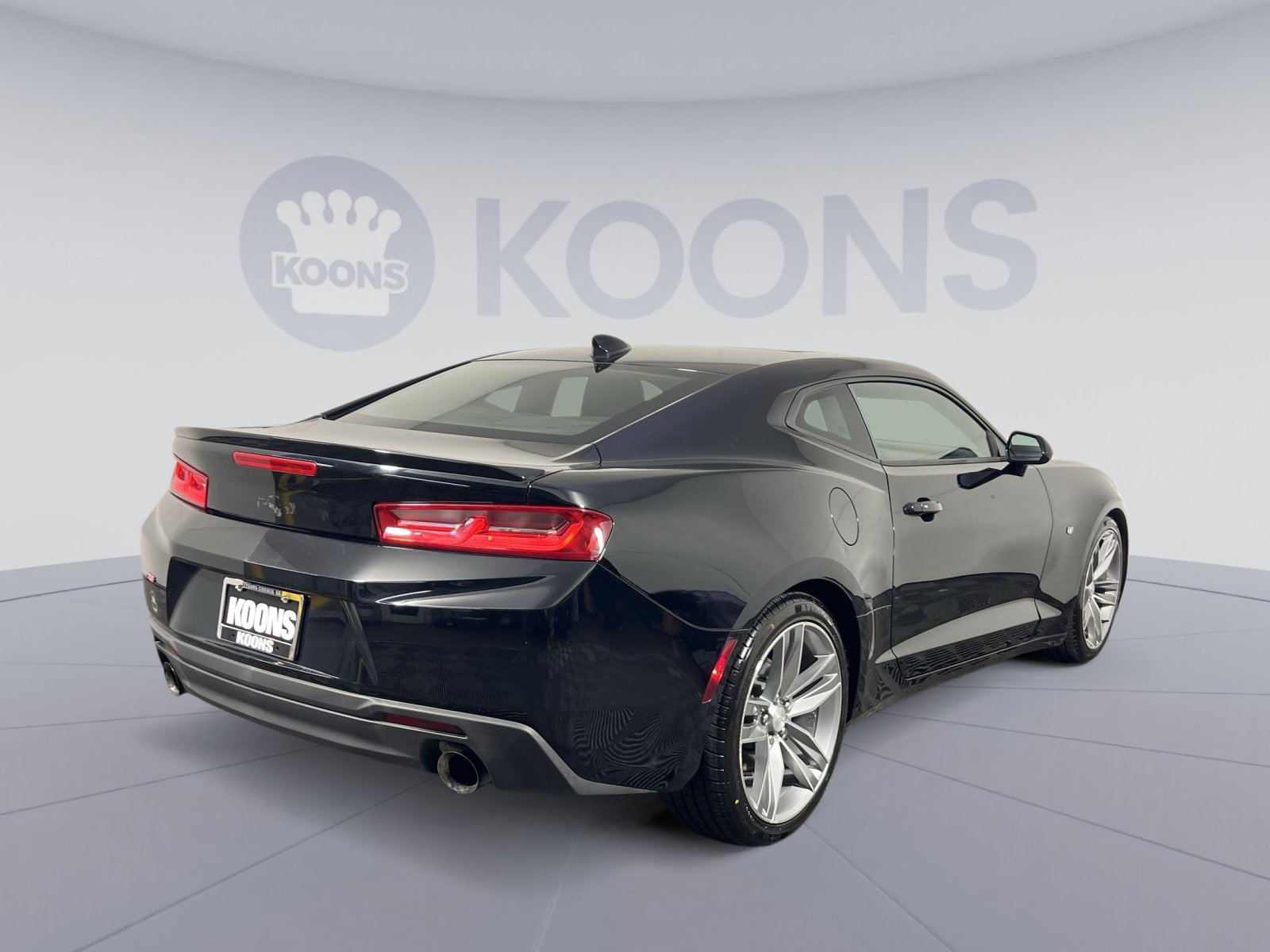 Used 2017 Chevrolet Camaro LT w/ RS Package image 7