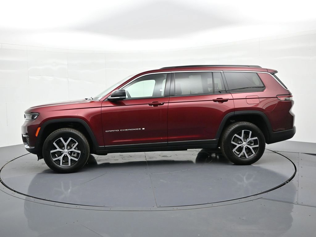 Used 2025 Jeep Grand Cherokee L Limited AWD/4WD image 9