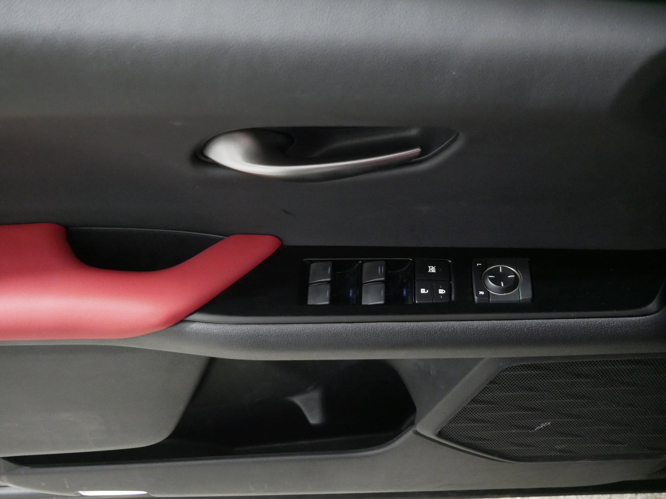 Used 2020 Lexus UX 250h F Sport image 19