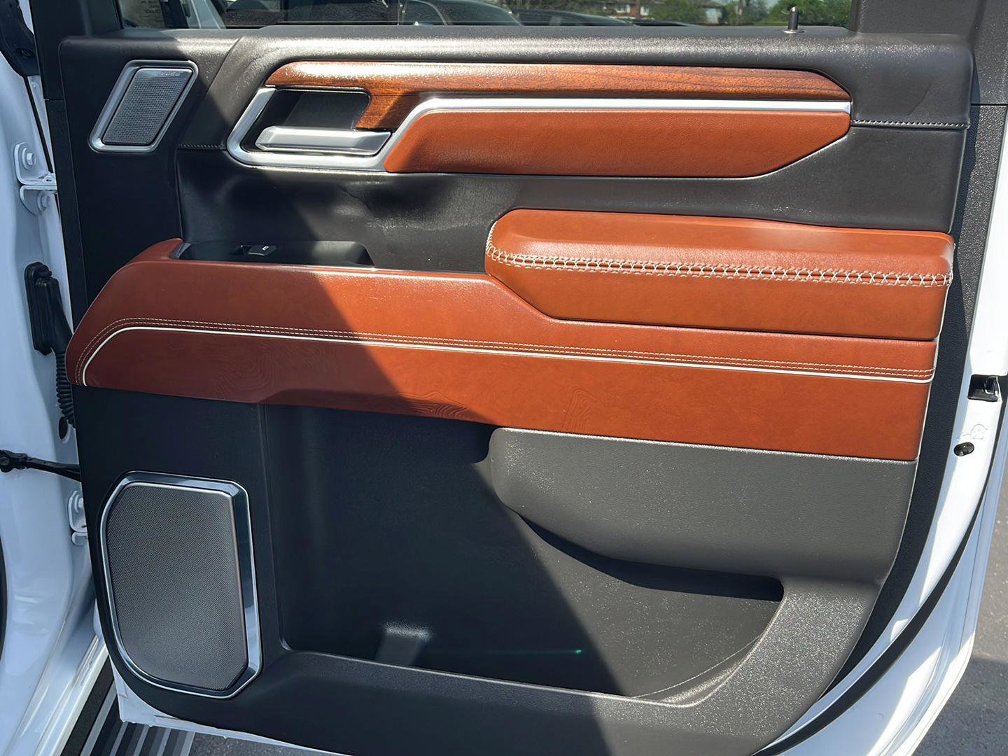 Used 2024 GMC Sierra 2500 Denali Ultimate w/ Max Trailering Package image 26