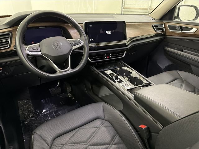 Used 2025 Volkswagen Atlas SE AWD/4WD image 19