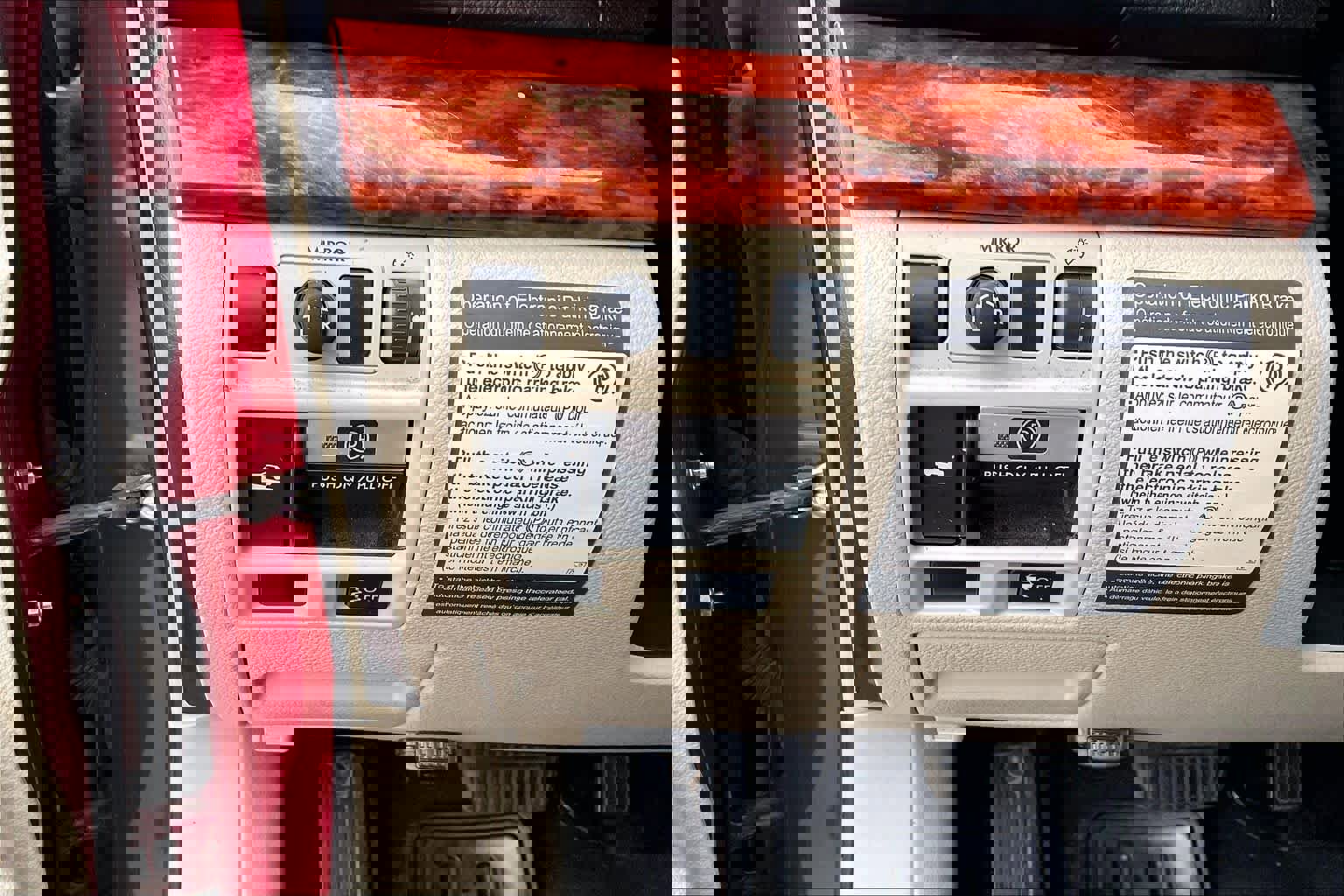 Used 2011 Subaru Outback 2.5i Limited image 31