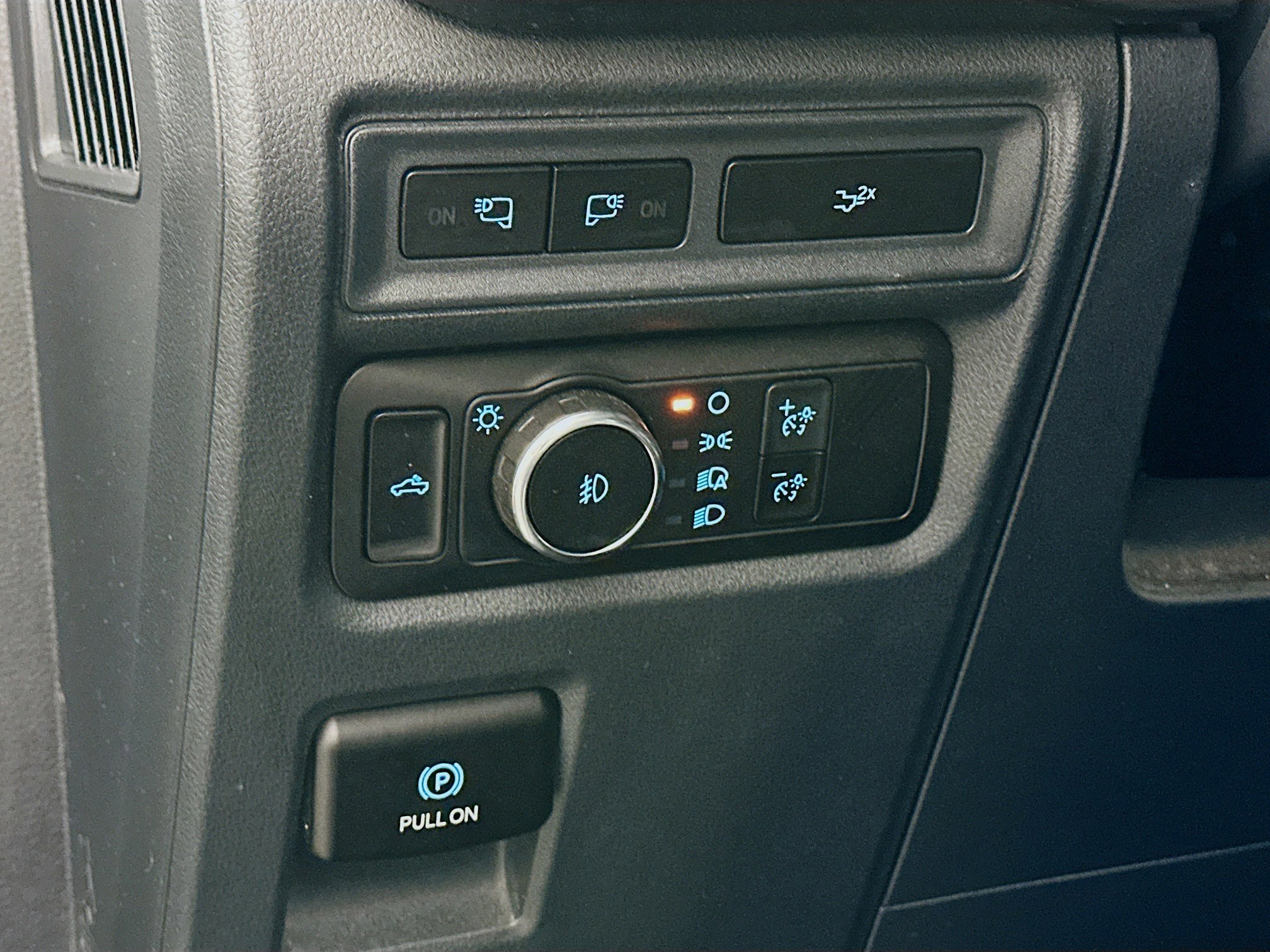 Used 2023 Ford F150 XLT w/ Equipment Group 302A High image 17