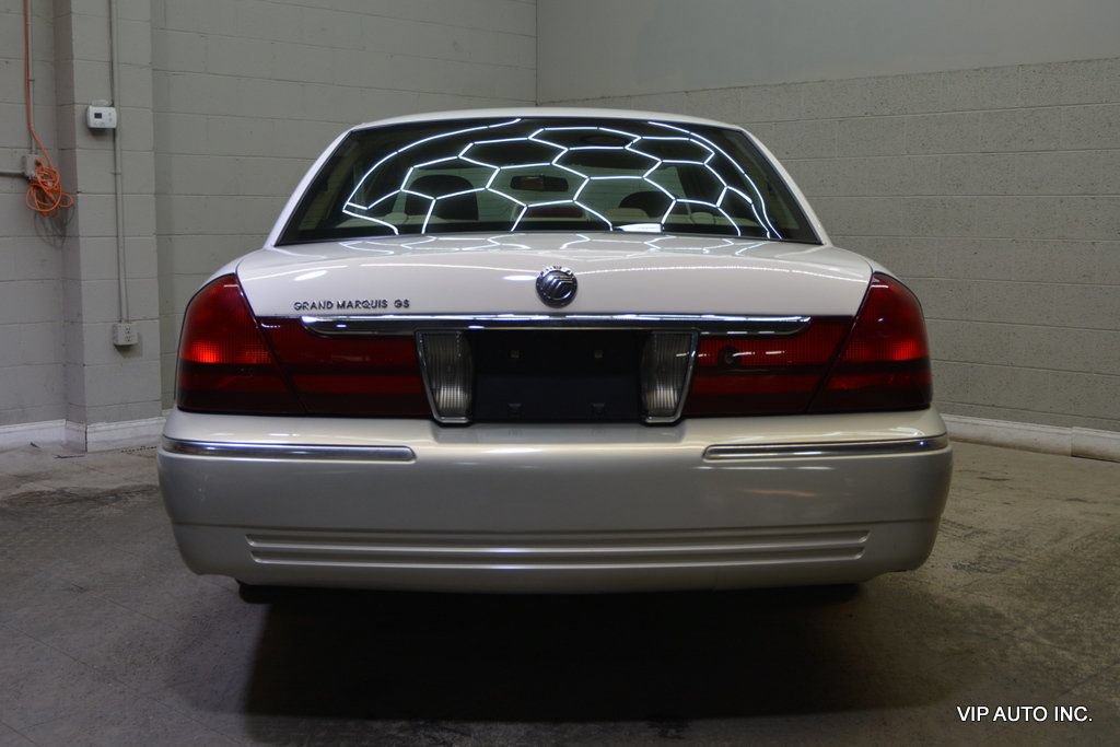 Used 2003 Mercury Grand Marquis GS RWD image 10