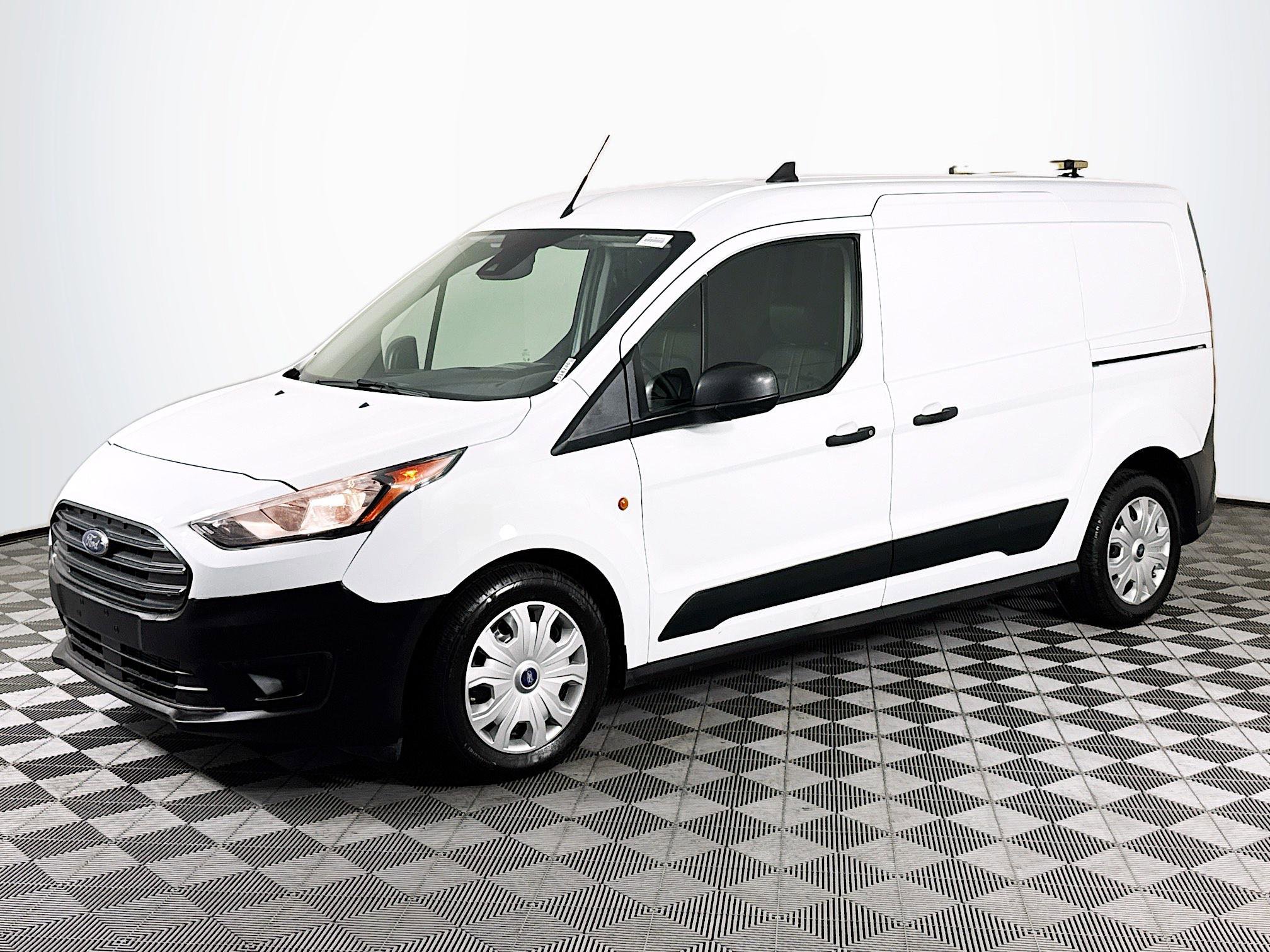 Used 2022 Ford Transit Connect XL image 4