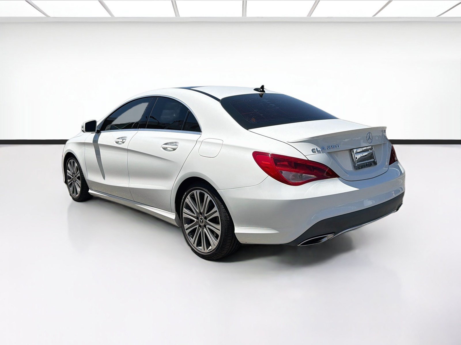 Used 2019 Mercedes-Benz CLA 250 image 6