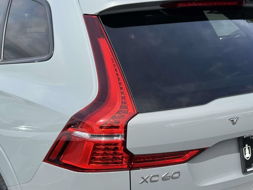 Certified 2024 Volvo XC60 B5 Plus w/ Protection Package Premier AWD/4WD image 8