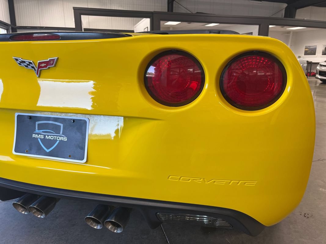Used 2007 Chevrolet Corvette Convertible w/ Preferred Equipment Group RWD image 31