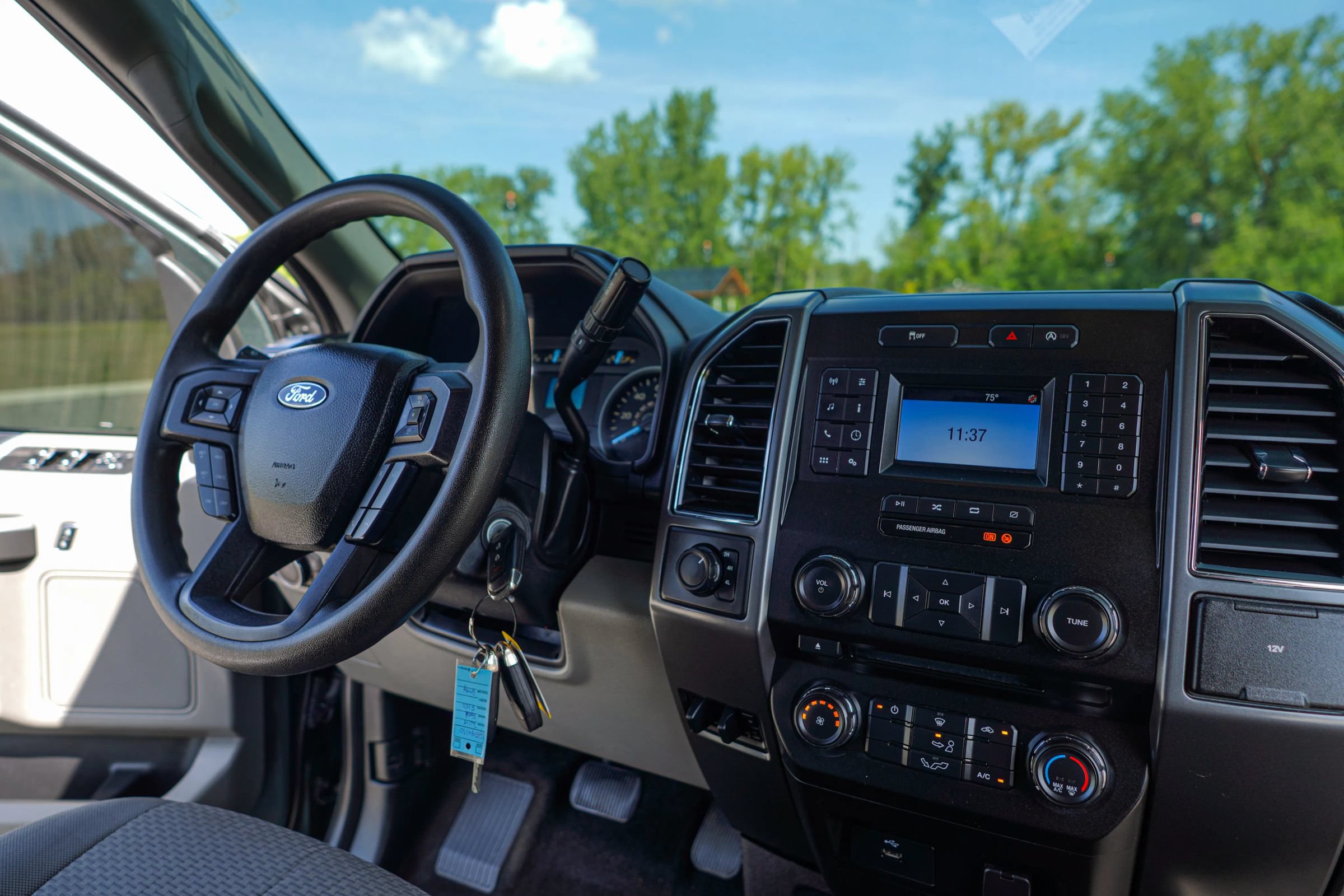 Used 2018 Ford F150 XLT AWD/4WD image 12