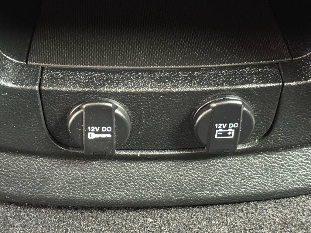 Used 2017 Dodge Grand Caravan SE FWD image 30