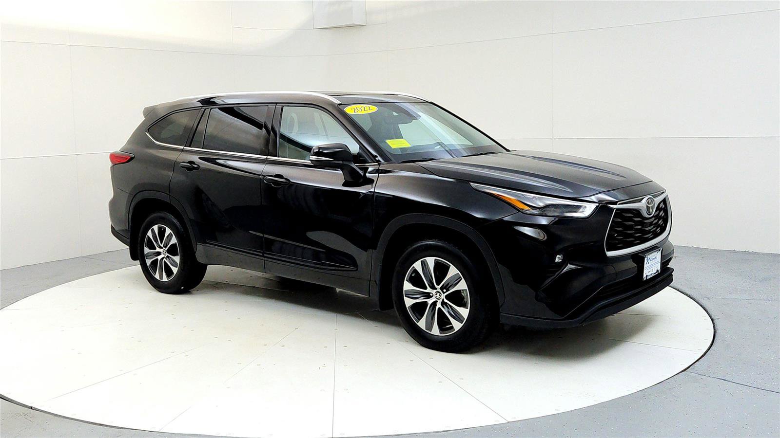 Certified 2022 Toyota Highlander XLE image 7