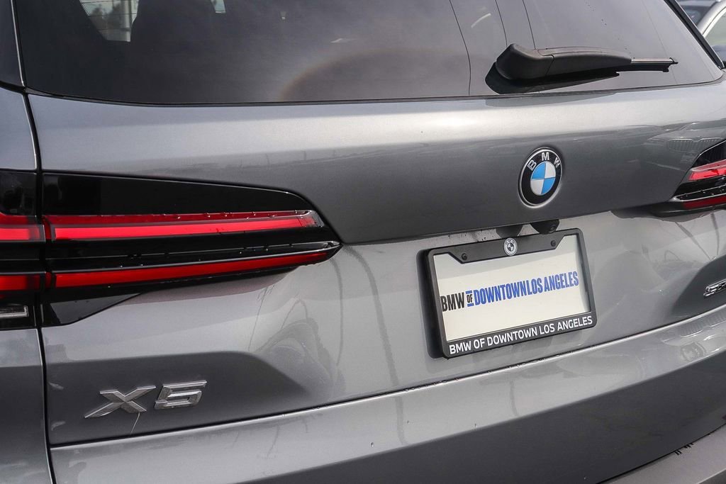 Used 2025 BMW X5 sDrive40i w/ Premium Package RWD image 10