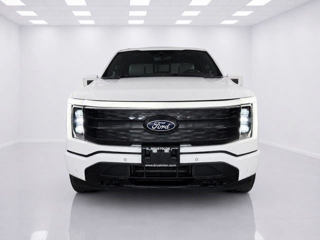 Used 2024 Ford F150 Lightning Platinum AWD/4WD image 4