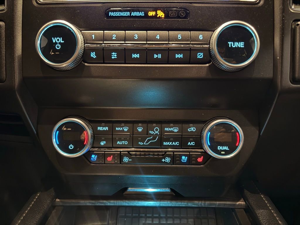 Used 2021 Ford Expedition Limited w/ Cargo Package image 25