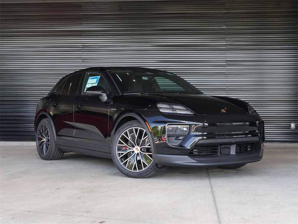 New 2025 Porsche Macan 4 Electric image 9