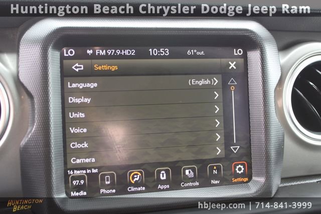 Used 2023 Jeep Wrangler Sahara image 33