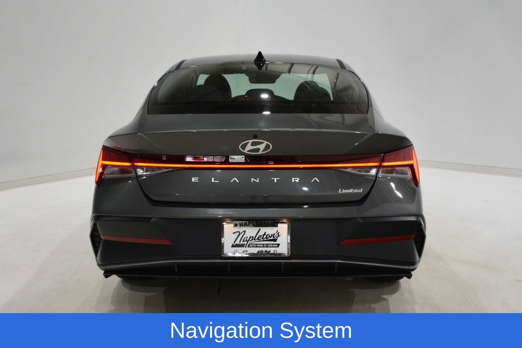 New 2026 Hyundai Elantra Limited FWD image 5