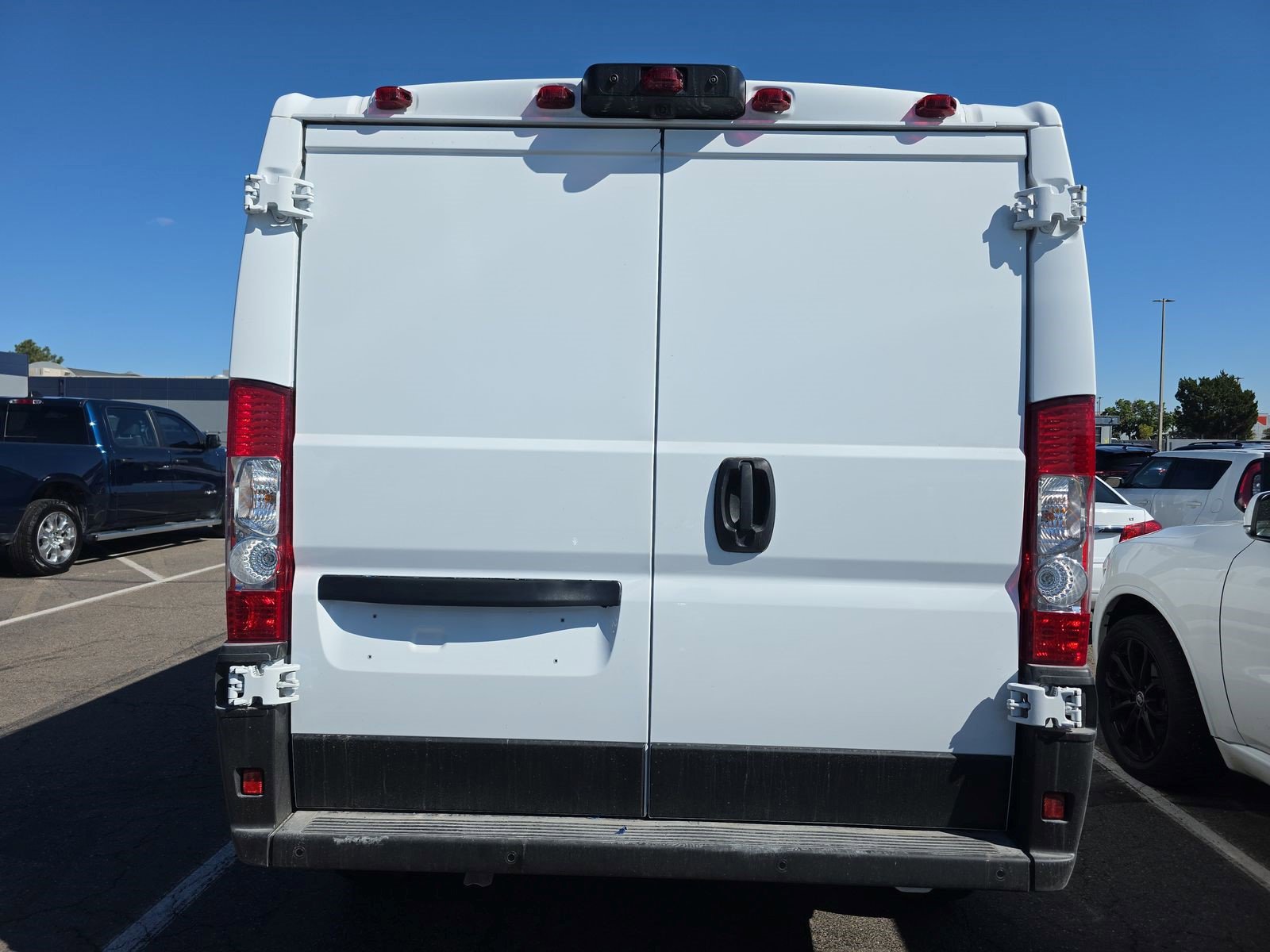 Used 2025 RAM ProMaster 2500 w/ Quick Order Package 22G SLT FWD image 5