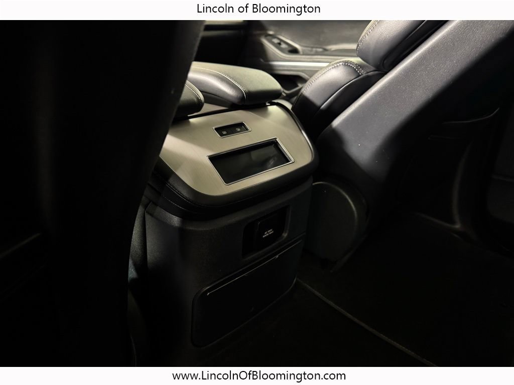 Used 2025 Lincoln Navigator L Reserve AWD/4WD image 55