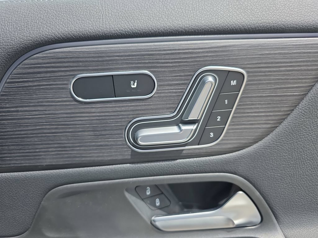 New 2026 Mercedes-Benz GLA 250 4MATIC image 17