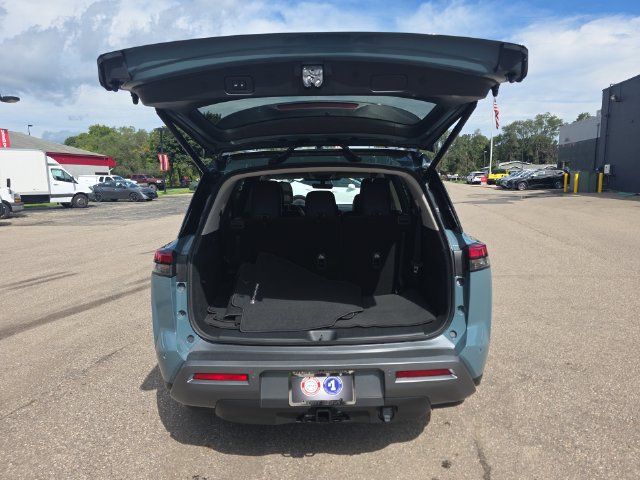 New 2026 Nissan Pathfinder SL w/ SL Premium Package AWD/4WD image 26