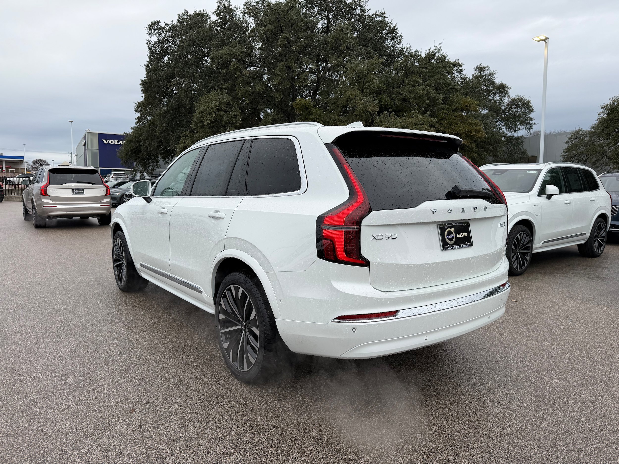 New 2026 Volvo XC90 B6 Ultra w/ Protection Package AWD/4WD image 4