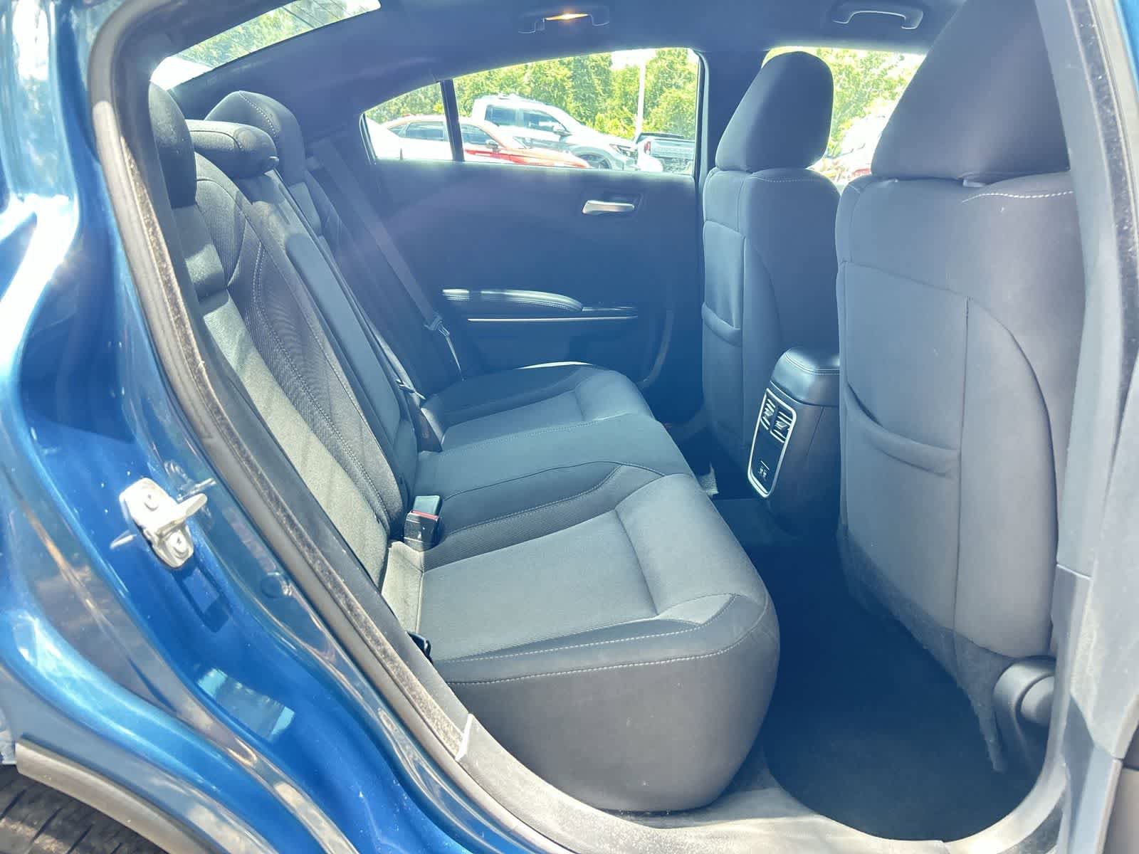 Used 2020 Dodge Charger SXT RWD image 13