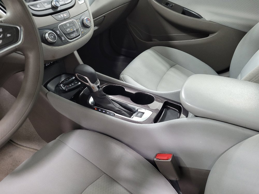 Used 2023 Chevrolet Malibu LS FWD image 26