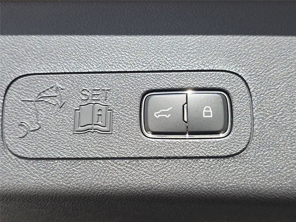 New 2026 Lincoln Aviator AWD image 26