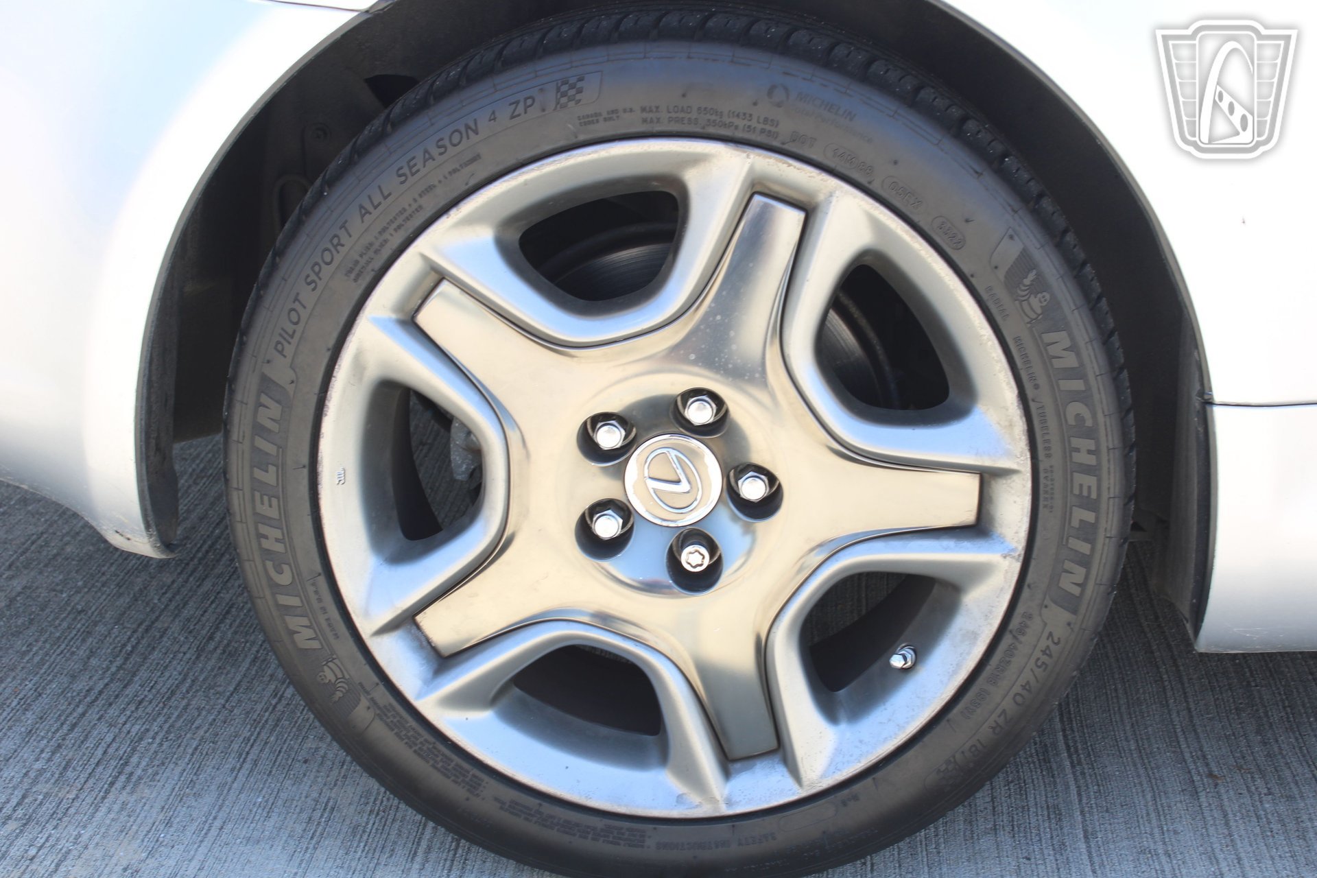 Used 2006 Lexus SC 430 Convertible RWD image 9