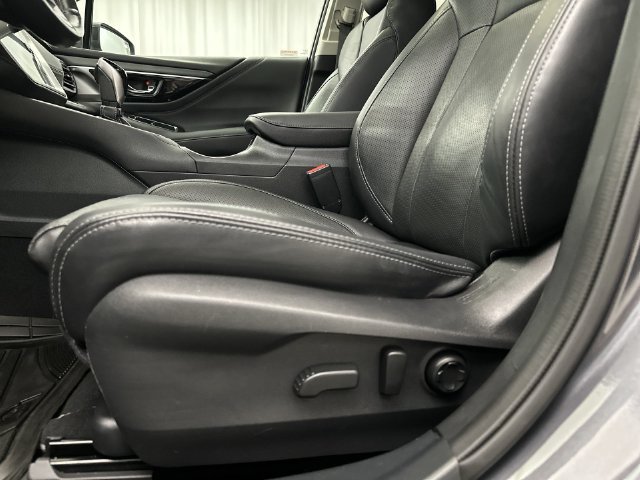 Used 2024 Subaru Outback Touring AWD/4WD image 17