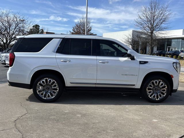 Used 2023 GMC Yukon Denali Ultimate image 2