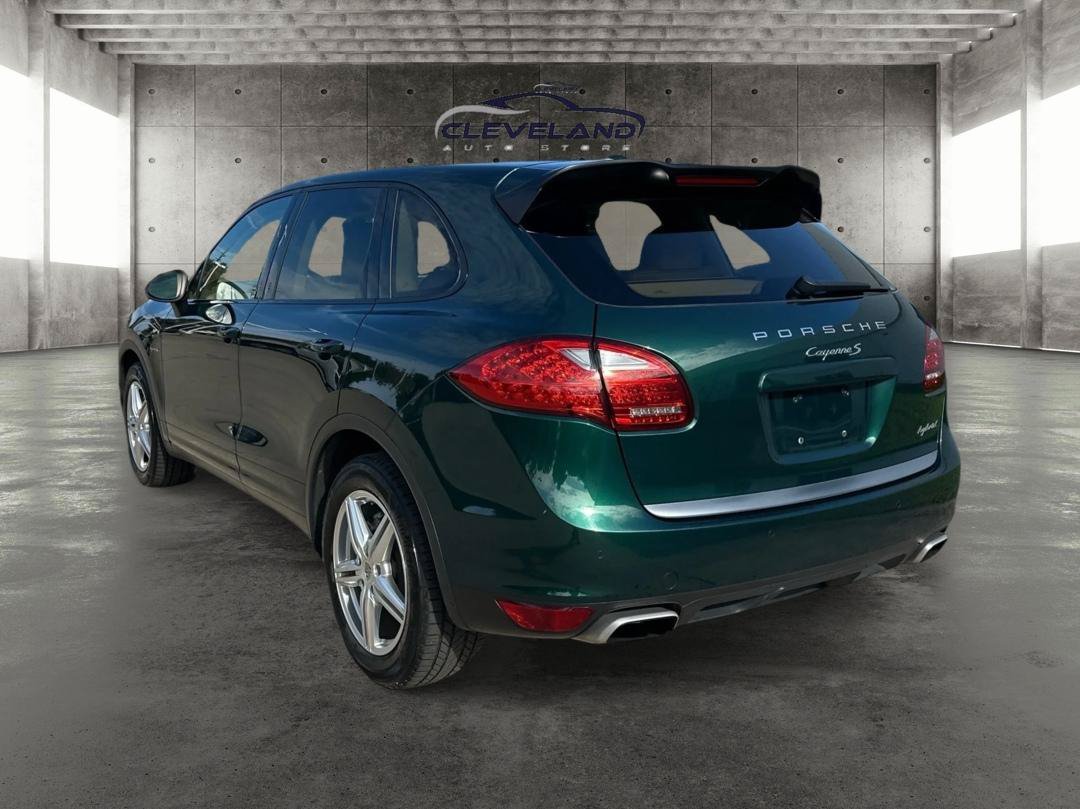 Used 2014 Porsche Cayenne S AWD/4WD image 5