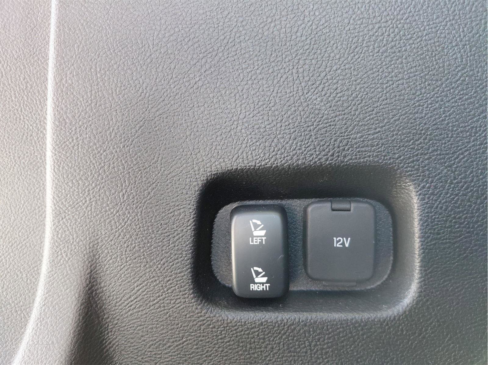 Used 2024 Ford Edge Titanium image 31