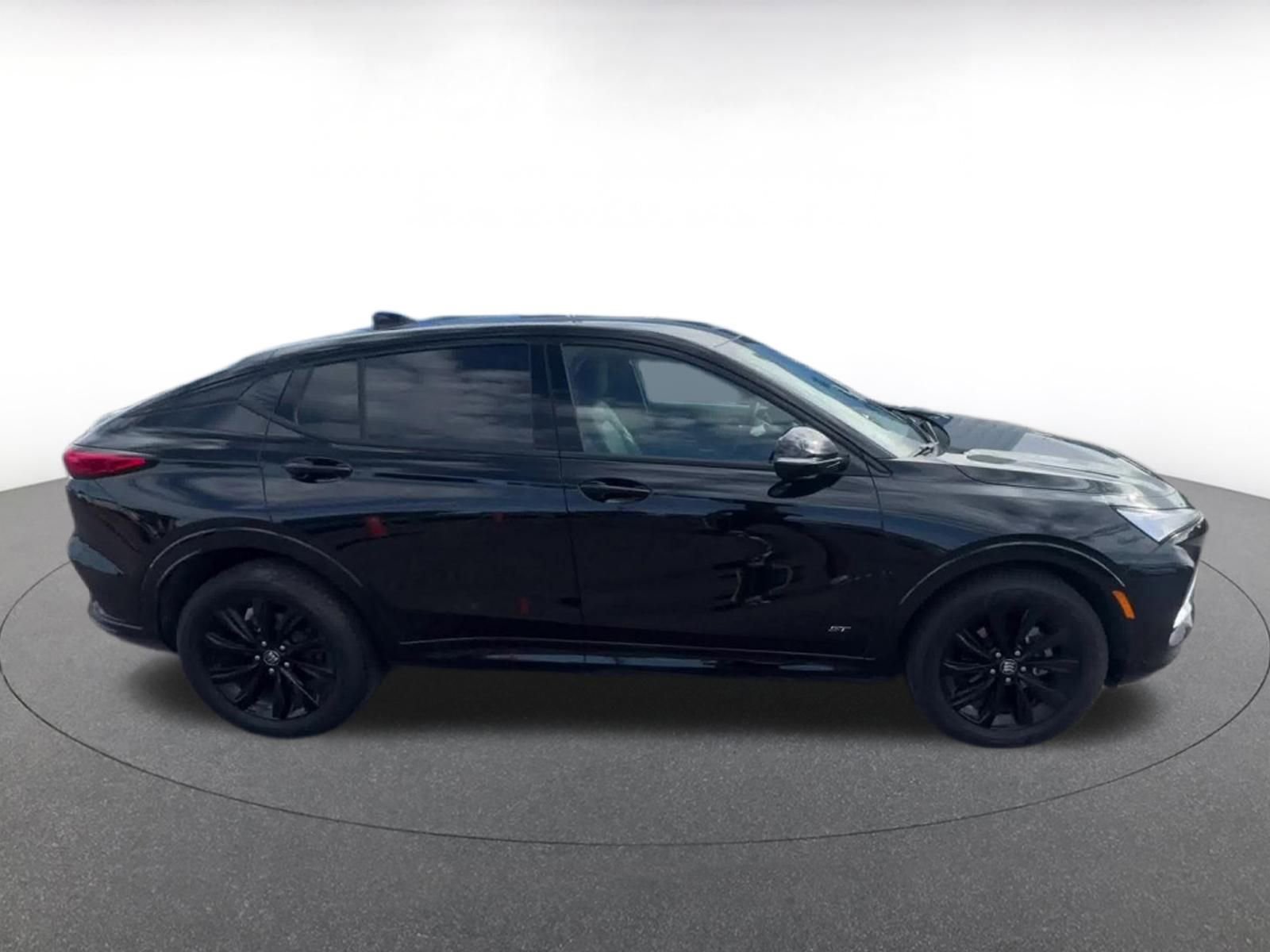 Used 2025 Buick Envista Sport Touring image 16