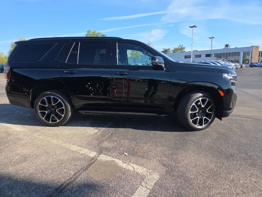 Used 2022 Chevrolet Tahoe RST w/ Sport Performance Package image 5