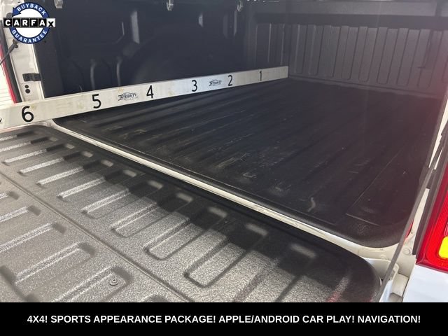 Used 2021 RAM 1500 Laramie w/ Sport Appearance Package AWD/4WD image 10